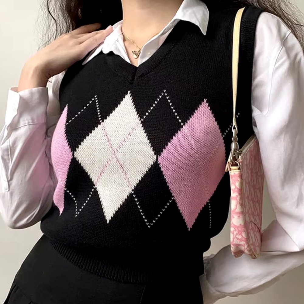 Womens Argyle Sweater Vest in Pink White and Black size S